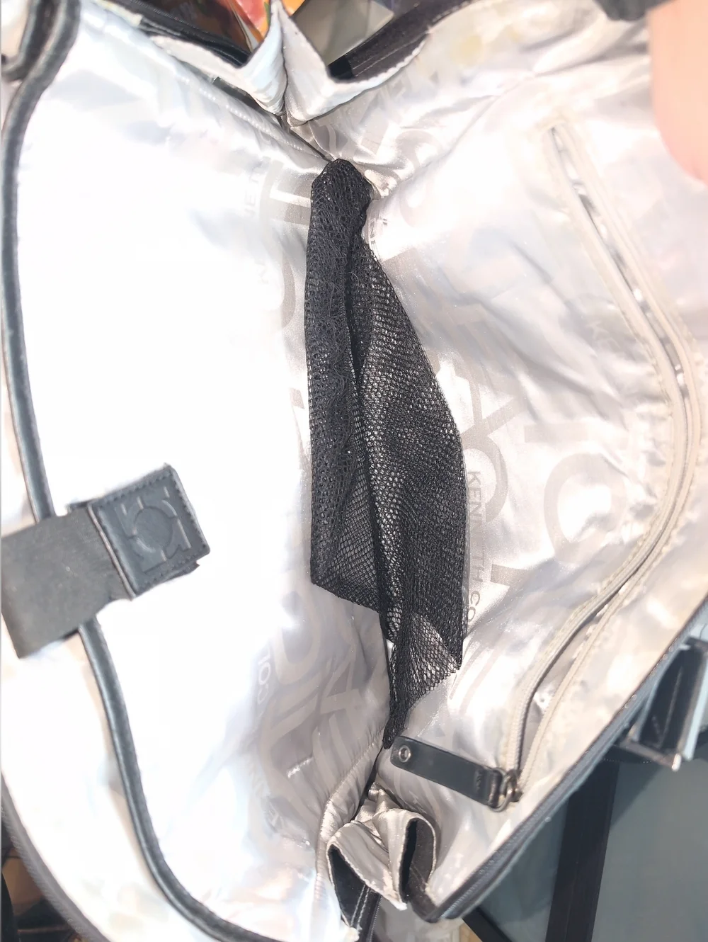 Kenneth Cole Reaction 17 Inch Laptop Shoulder Bag